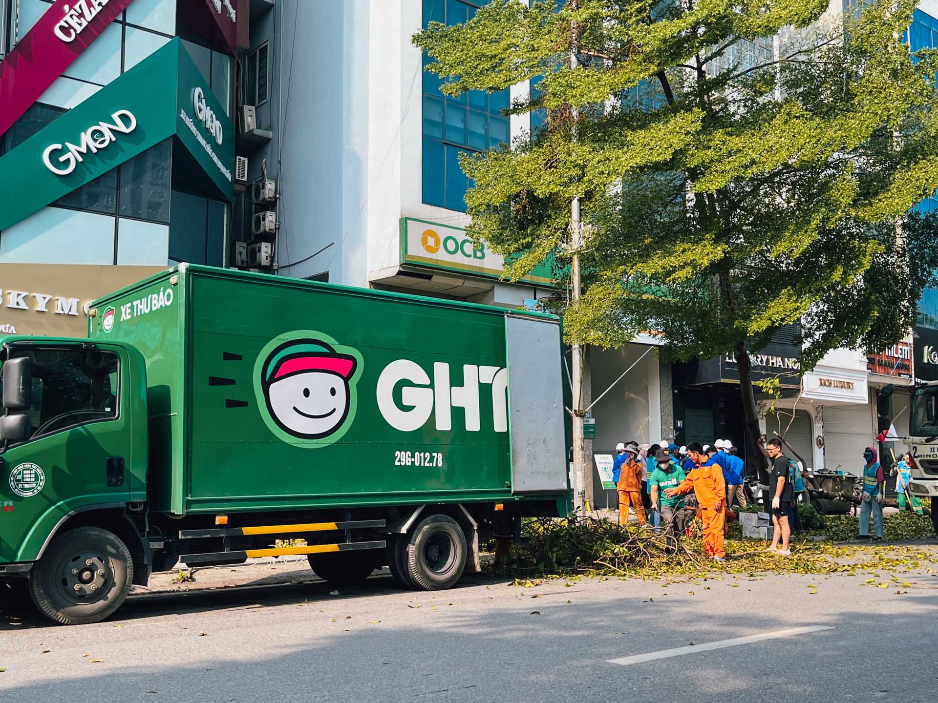 GHTK PHỐI HỢP CÙNG SỞ GIAO THÔNG VẬN TẢI HÀ NỘI  HỖ TRỢ CÔNG TÁC KHẮC PHỤC HẬU QUẢ SAU BÃO